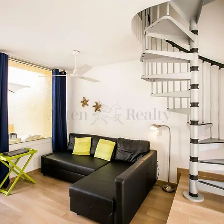 El Cortijo In Las Americas Centre Apartment *