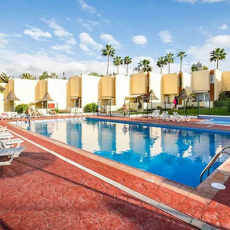 El Cortijo In Las Americas Centre *